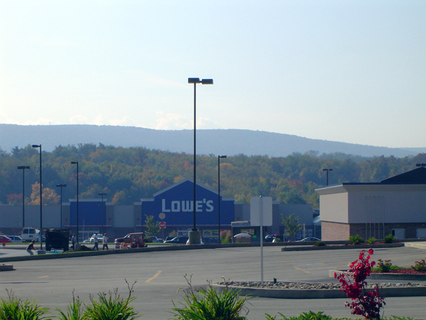 Lowes, Unity Township